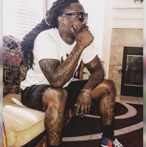 Meet your Posher, Aston